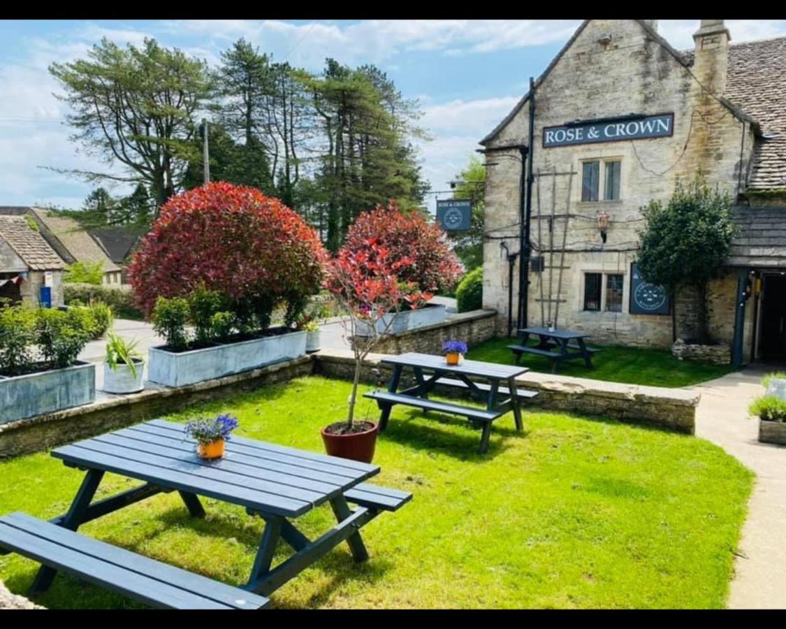 The Rose & Crown Farmhouse Kitchen Nympsfield Luaran gambar