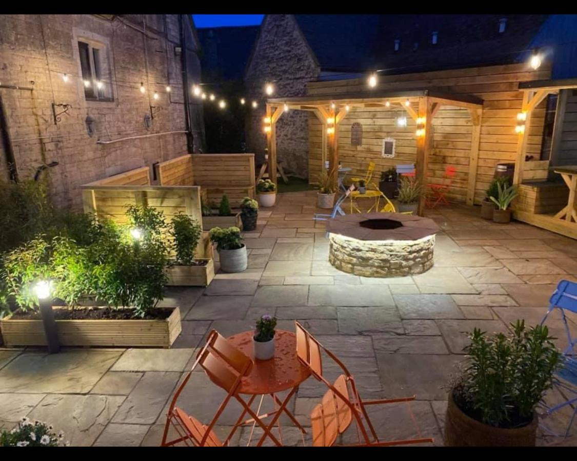 The Rose & Crown Farmhouse Kitchen Nympsfield Luaran gambar